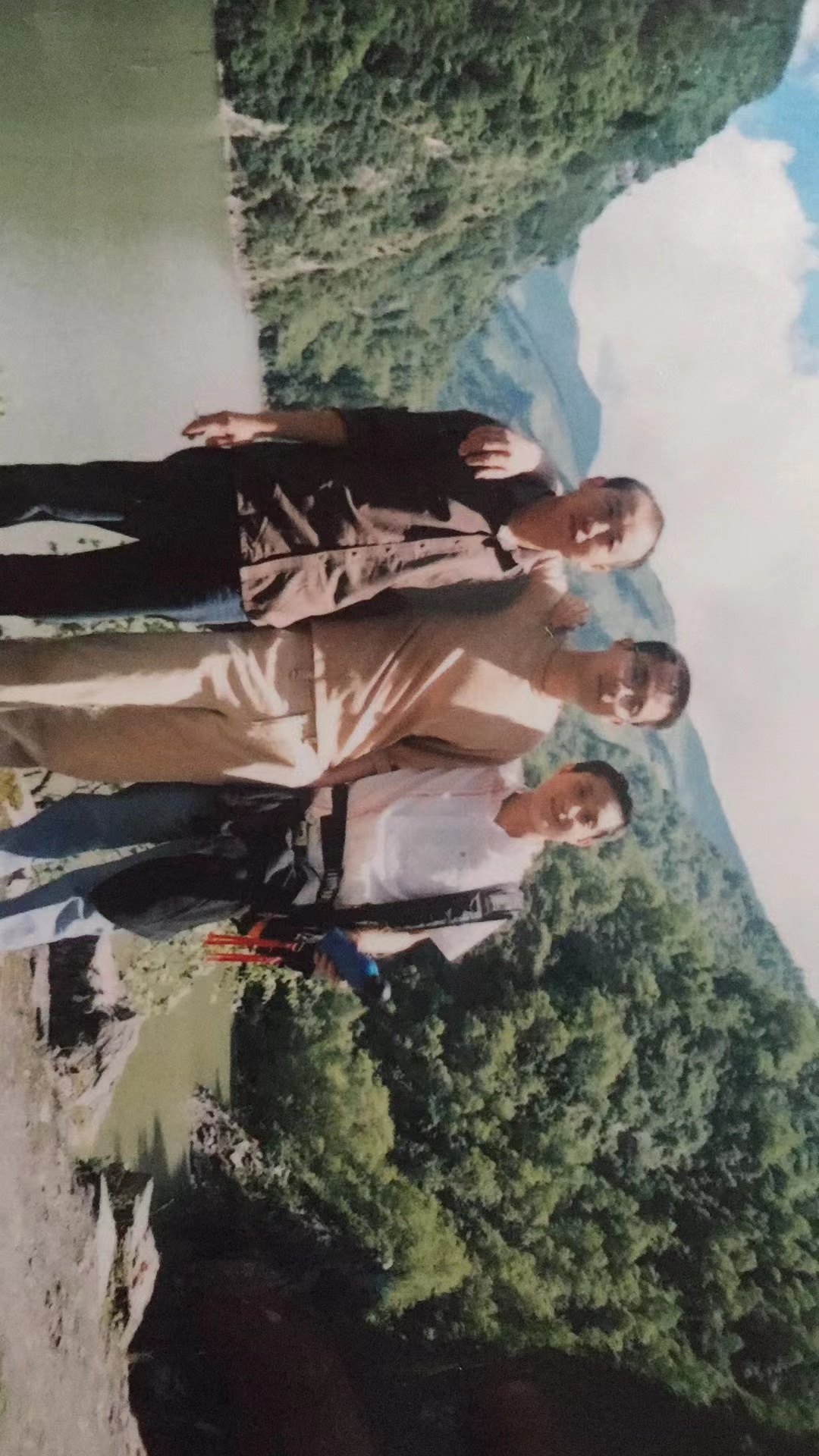 【满堂彩药业30周年人物专访】同心30载 偕行满堂彩人——（二十二）冉宇：初心不改 永远斗争